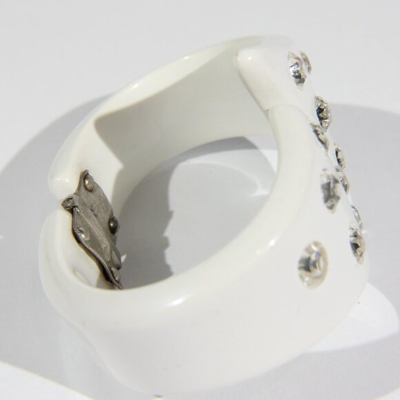 Vintage White Bracelet and Ring with Clear Rhinestones - Picture 8 of 16